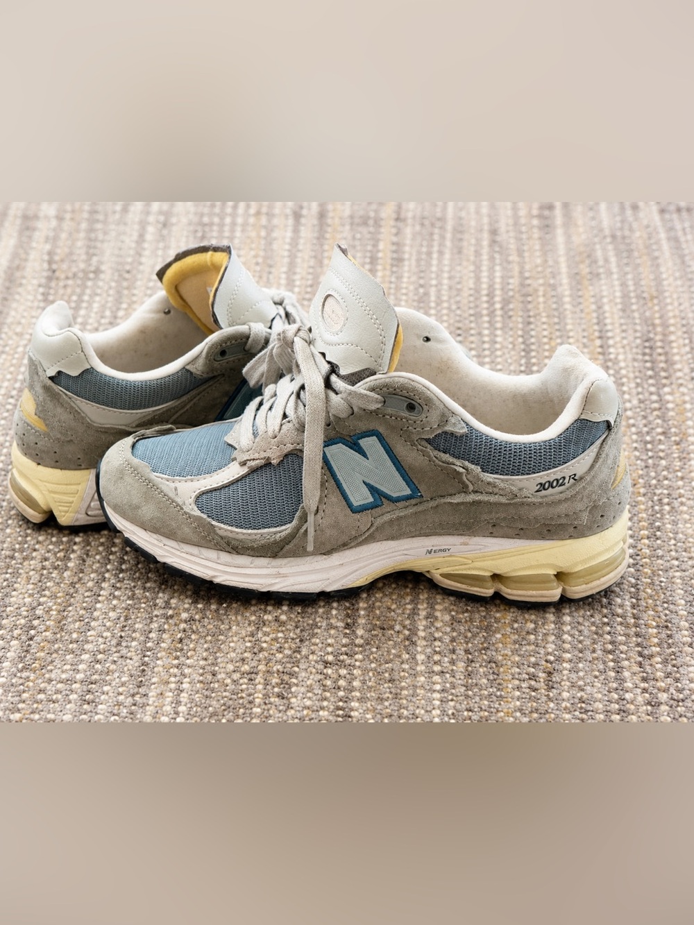 New Balance Women's green grey 5.5 Sneakers